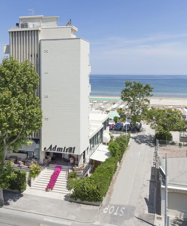 Hotel Admiral - On The Beach Riccione Exteriör bild