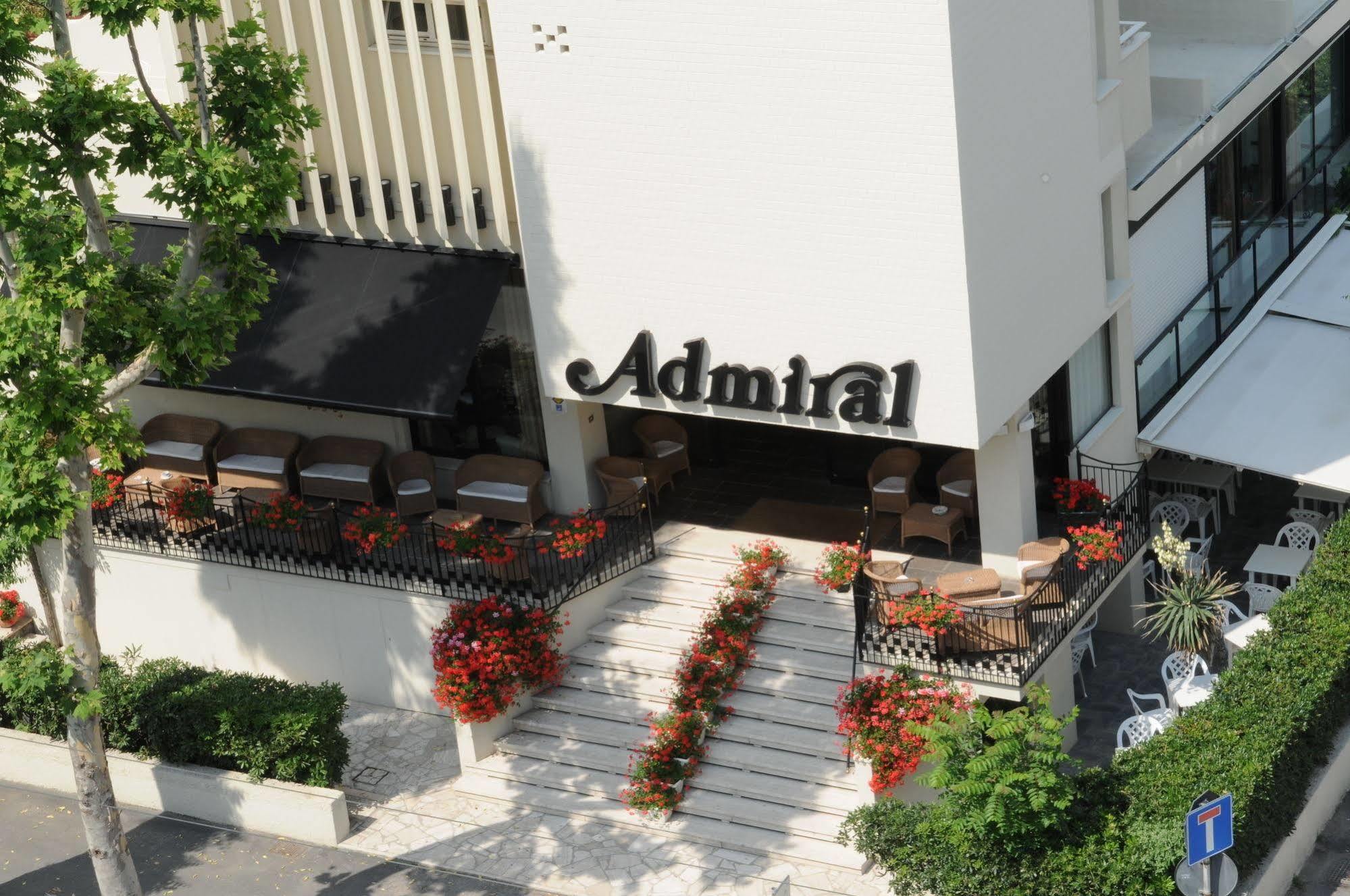Hotel Admiral - On The Beach Riccione Exteriör bild
